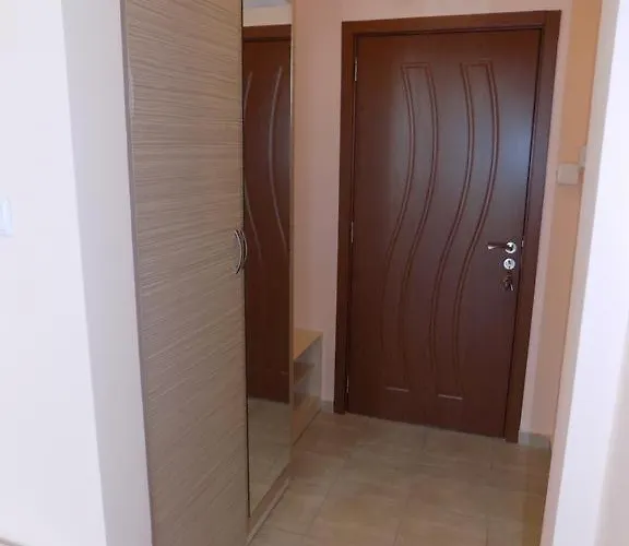 Kristal Park 322 호텔 *